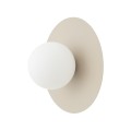 LAMPAMI - beżowy kinkiet ścienny okrągły klosz biała kula, kinkiet na klatkę schodową, kinkiet na korytarz, modna lampa do salonu, lampa do sypialni, kinkiet ścienny SATURN M